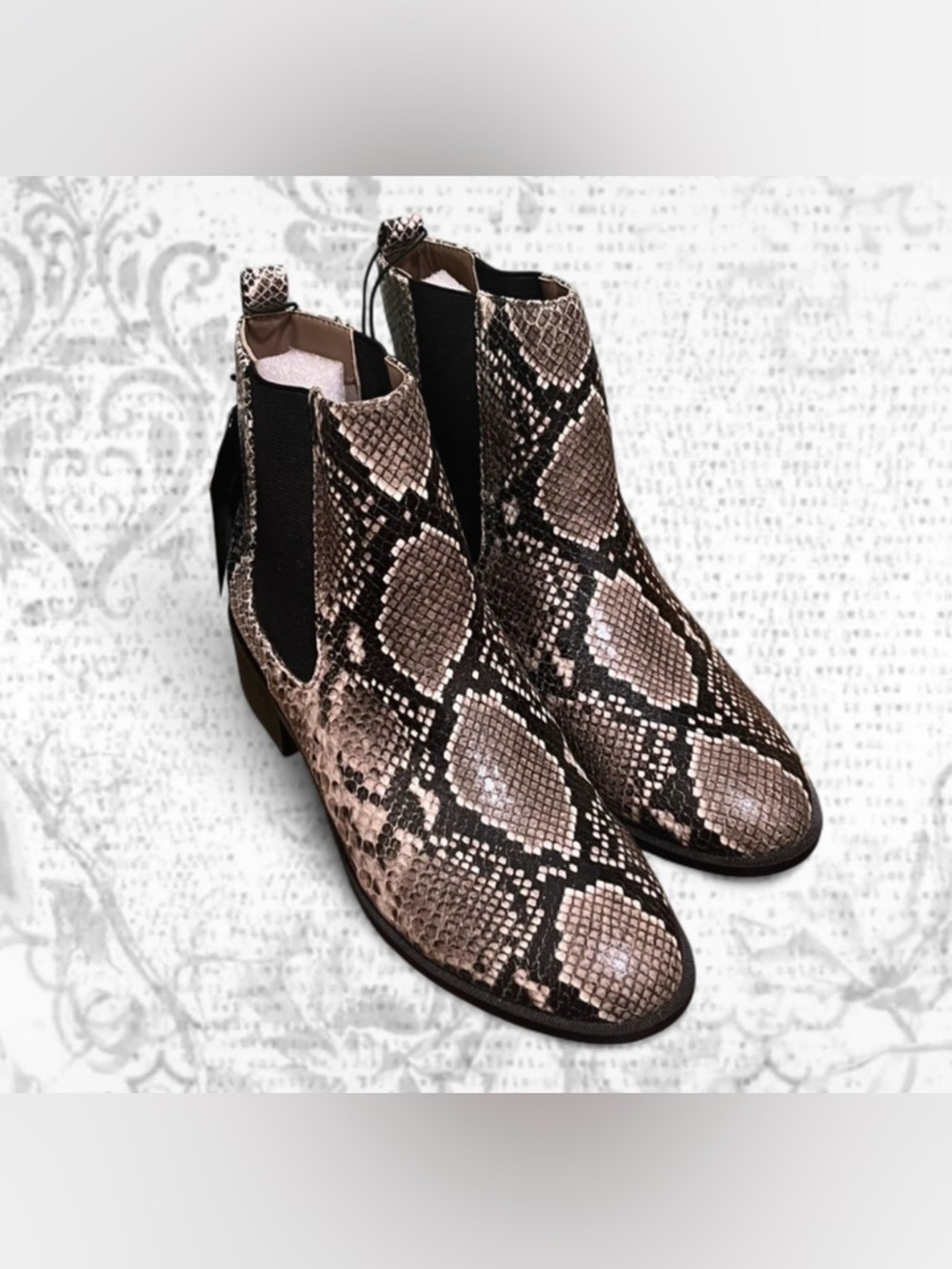 Forever 21 • Snake-Print Chelsea Ankle Boots